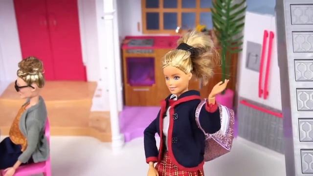 Barbie Family & LOL Dolls Back To School Videos смотреть онлайн
