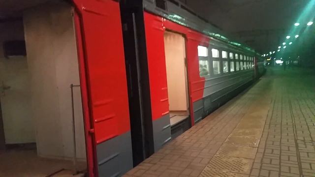 "Два демиха!" ЭД4МК-0073 сообщением "Москва - Черусти",ЭД4М-xxxx сообщением "Голутвин - Москва" смотреть онлайн