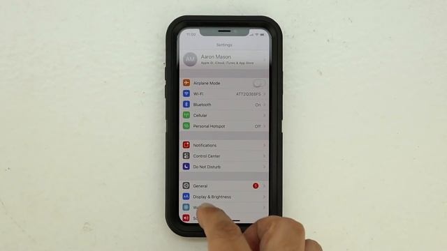 iPhone X - How To Remove The Notch & Add A Home Button To iPhone X! смотреть онлайн