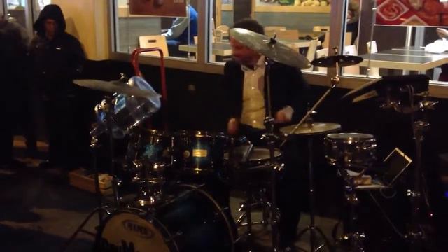 The Brixton drummer aka the drum machine project смотреть онлайн