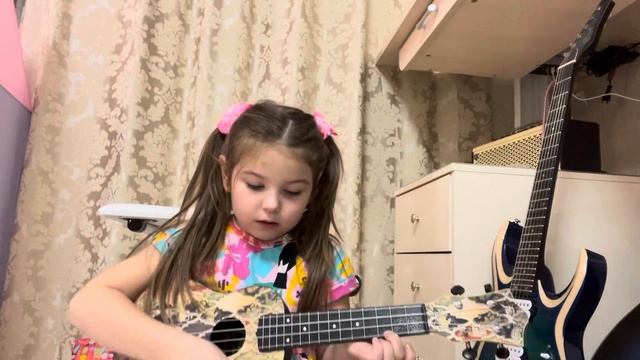 Красивые мелодии на Укулеле! Обучаю смотреть онлайн