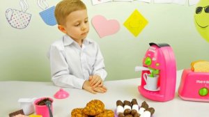 Кафе Даника и визит Ревизора - Развивающее видео для детей про профессии. Курносики Junior