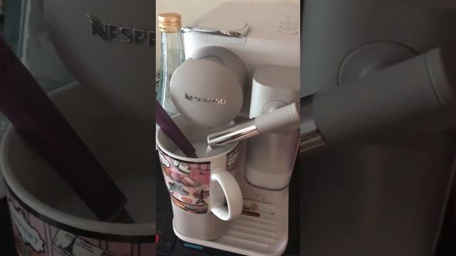 Lattissima one nespresso machine review , how to use , clean and issues смотреть онлайн
