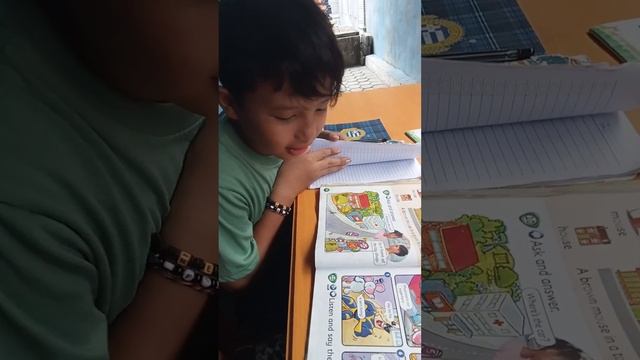 Kid's Box Level 2, Prepositions (between, Behind, In Front Of And Next To)
