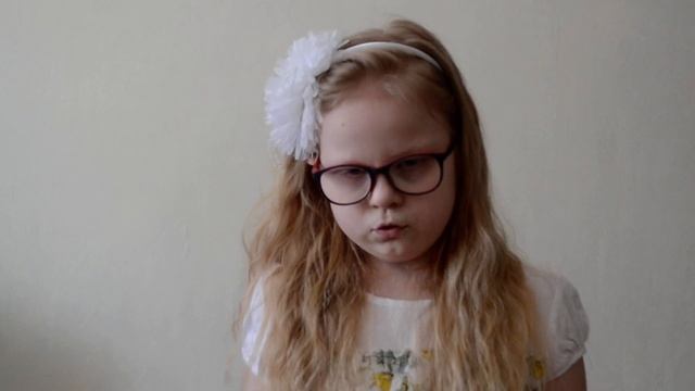 Дюк Елена - «Про бабушку (Вот, если я бабушкой буду)» смотреть онлайн