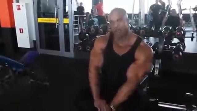 СМОТРИ, как накачать БИЦЕПС. Виктор Мартинез. Watch as bulging biceps. Victor Martinez смотреть онлайн