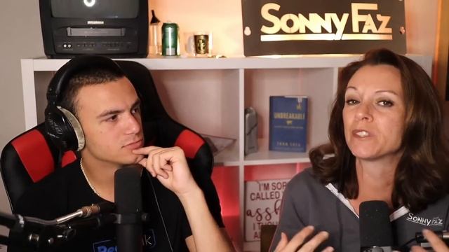 Mom REACTS To Chris's Gender Transition смотреть онлайн