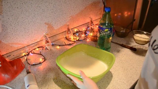 Cooking: /делаем молочный коктейль и печем кексы/ смотреть онлайн