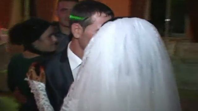 Танец жениха и невесты Ахыска той смотреть онлайн