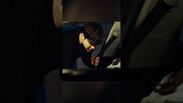 W: Меж двух миров - Life is a Rollercoaster смотреть онлайн
