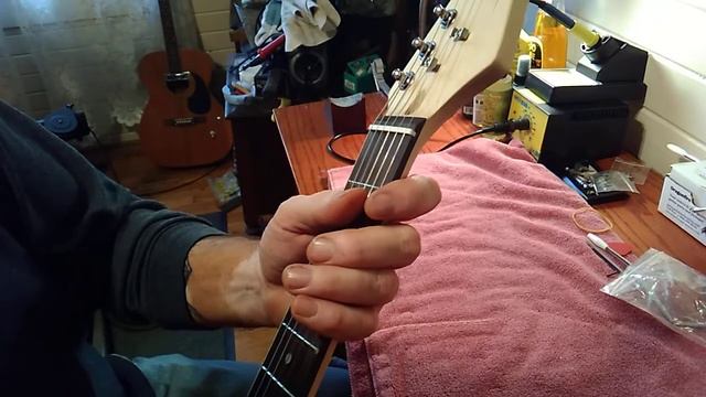 $54 Amazon Strat style guitar!! смотреть онлайн