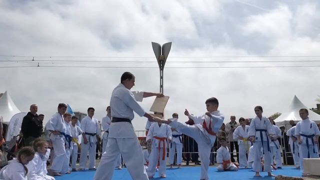 Роман ломает доски 2. смотреть онлайн