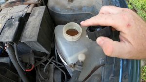 Почему разрывает расширительный бачек Гранты Калины ?