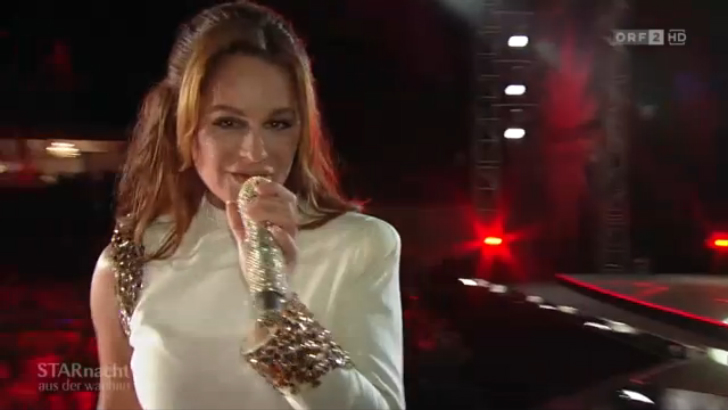 Andrea Berg - Ich Werde Lächeln Wenn Du Gehst (Starnacht Aus Der Wachau 10.09.2016)