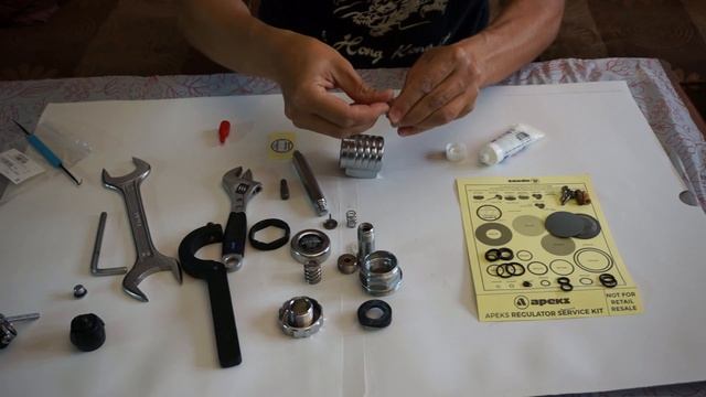 Сервисное обслуживание первой ступени регулятора Apeks TEK3 смотреть онлайн