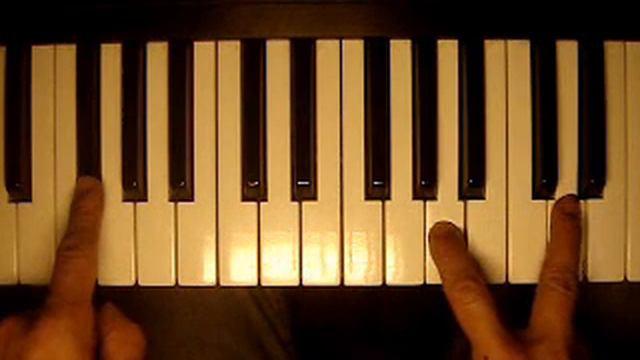 'Desperado' by Eagles (how-to-play video) смотреть онлайн