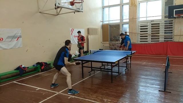 Непереводимая игра слов с использованием местных идиоматических выражений - Чабоника Ф. жжёт! смотреть онлайн