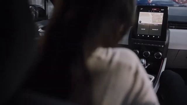 Nouvelle CLIO - EasyLink avec Android Auto & Apple CarPlay смотреть онлайн
