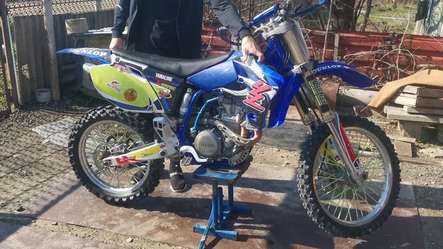 холодный запуск Yamaha Yz450f