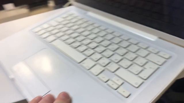 Обзор macBook 2009 смотреть онлайн