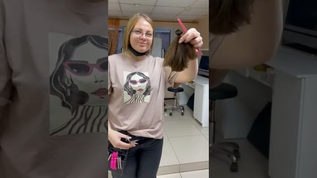 Стрижка каскад / Лесенка смотреть онлайн