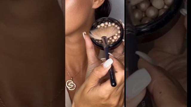 ФИНАЛЬНЫЙ ШТРИХ РОСКОШНОГО МАКИЯЖА  Румяна-бронзер в шариках Giordani Gold Код 40951 #oriflame