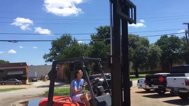 Toyota 6FG30 Forklift смотреть онлайн