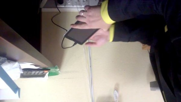 Пришел Chuwi vi7 не включается