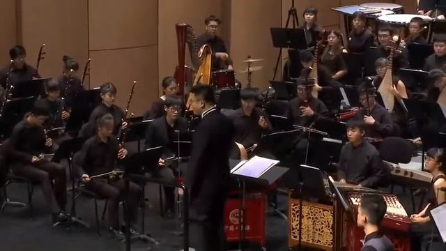 Suona, the most domineering instrument, plays a stirring melody смотреть онлайн