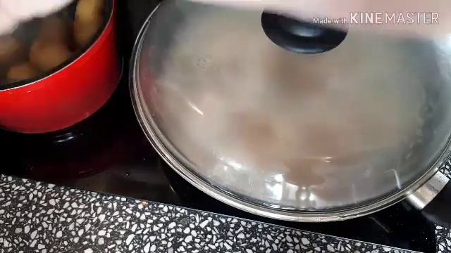 Наш ОБЕД " Рыба в соусе со сливками ( не сметана...СЛИВКИ ?) с картошечкой. смотреть онлайн