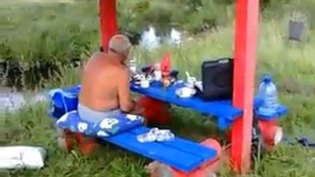 отдых на реке Хотча смотреть онлайн