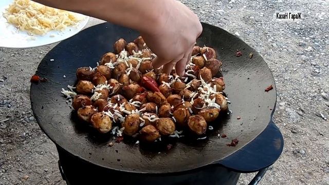 Жареные пельмени в садже... от КазаН ГараЖ смотреть онлайн
