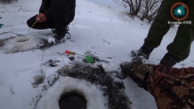 Шок!!!! Ротан, на куриную шкурку. Пионерский пруд. смотреть онлайн