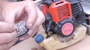 Не заводится китайская бензокоса - частая причина!