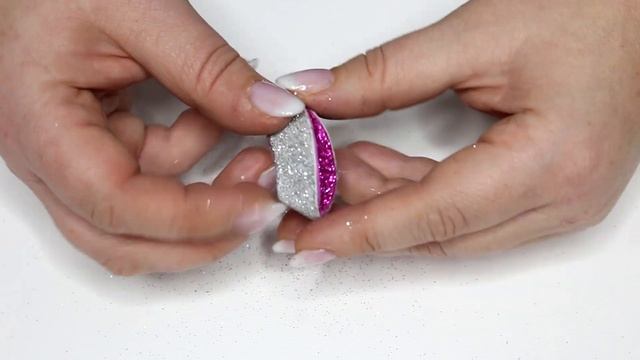 Как БЫСТРО сделать Новогодние игрушки своими руками из фоамирана