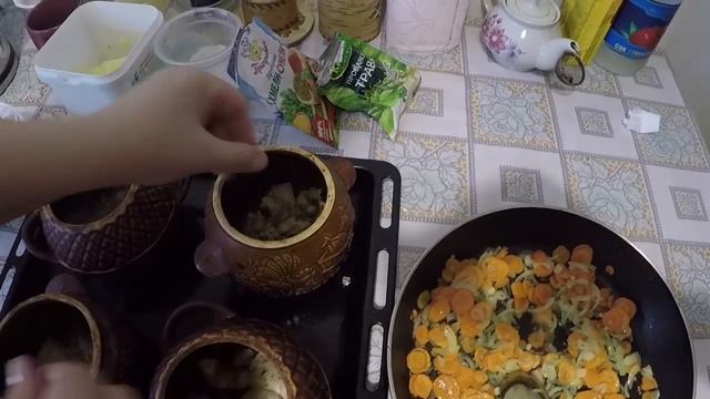 ГРЕЧНЕВАЯ КАША В ГОРШОЧКАХ. смотреть онлайн