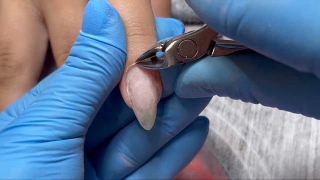 УКРЕПЛЕНИЕ ТВЁРДЫМ ГЕЛЕМ/нежный маникюр/ПРЕОБРАЖЕНИЕ НОГТЕЙ/Простой дизайн смотреть онлайн