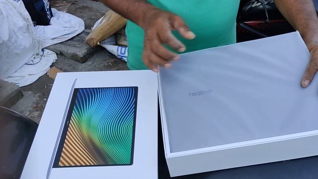 realme Book (Slim) laptop unboxing delivary agent смотреть онлайн