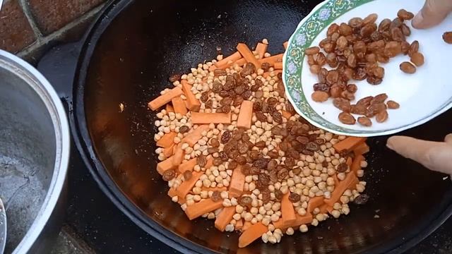 Плов в казане на костре!!!#плов#едасдушой#казан# смотреть онлайн