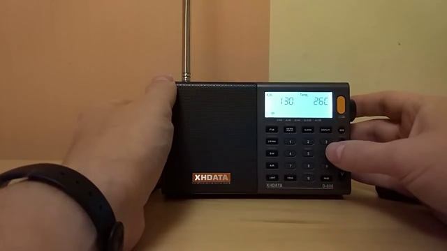 Tecsun PL660 Vs XHDATA D-808