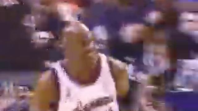 Michael Jordan goes by Kevin Garnett then dunks on Tim Duncan - NBA All Star Game 2002 смотреть онлайн