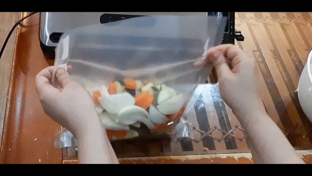 Unboxing foodsaver FFS017X, test et meal prep harera смотреть онлайн