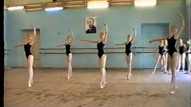Vaganova, level 4 jumps. All the jumps from the level - 1995 смотреть онлайн
