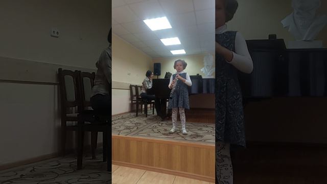 Киселёва Антонина 6 лет Р. Шуман " Смелый наездник" гобой. смотреть онлайн