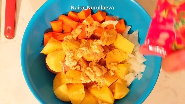 Простой и быстрый рецепт ужина. Куриные ножки с овощами в духовке. Запеканка с курицей. смотреть онлайн
