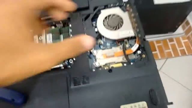 Resolvendo notebook positivo não carrega/limpeza /problema cabo смотреть онлайн