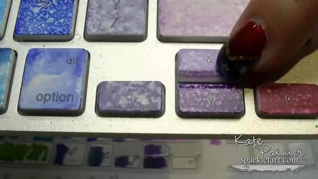 How To Turn Your Old Apple Keyboard Into A Colorful Masterpiece With Copic Markers. смотреть онлайн