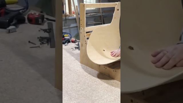 Как гнуть фанеру ? Часть 1 #диванназаказ #купитьдиван #мебельподзаказ смотреть онлайн