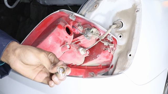 How to Replace a Back Light Bulb (Tips and Tricks) | How To Replace Back Light fog Bulb easily смотреть онлайн