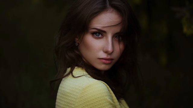 ДЖАВАННА 2021  поет девушка ветер завывает диком воем облака сердце тихо плачет и болит но как